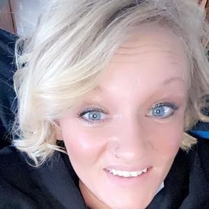 Meet your Posher, Leanna